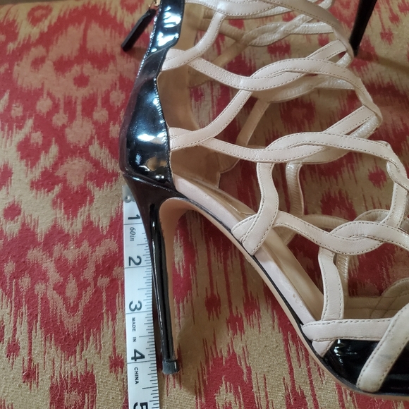 💯 Valentino Caged Vamp Booties - Picture 7 of 15